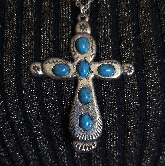 1970s Silvertone and Faux Turquoise Pendant Necklace. - Picture 4 of 7